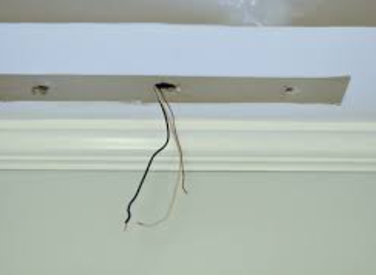 fluorescent light fixture