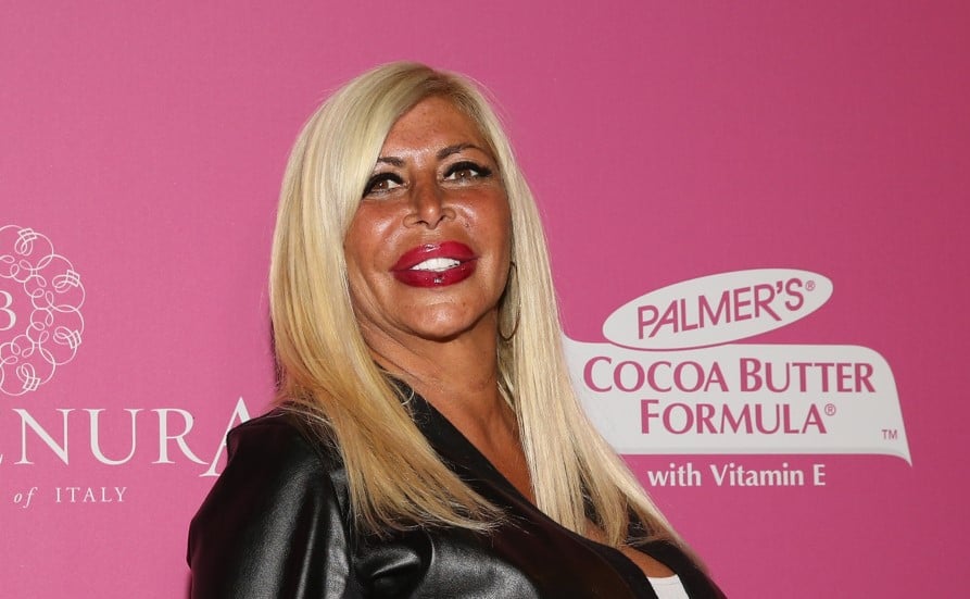Angela Raiola Net Worth