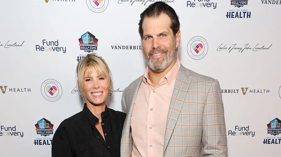 Steve Hutchinson Wife